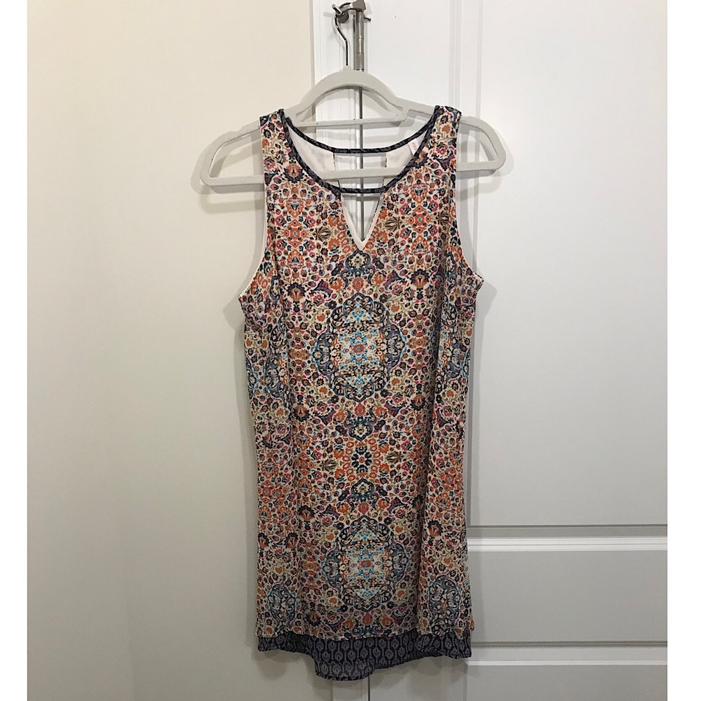 Pattern Keyhole Neck Shift Dress